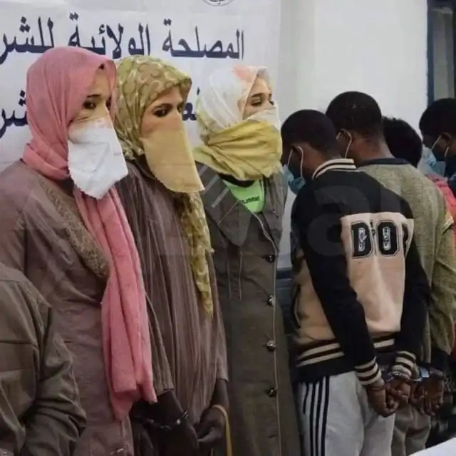 В Алжире задержали группу женщин-наркоторговцев с "сюрпризом"