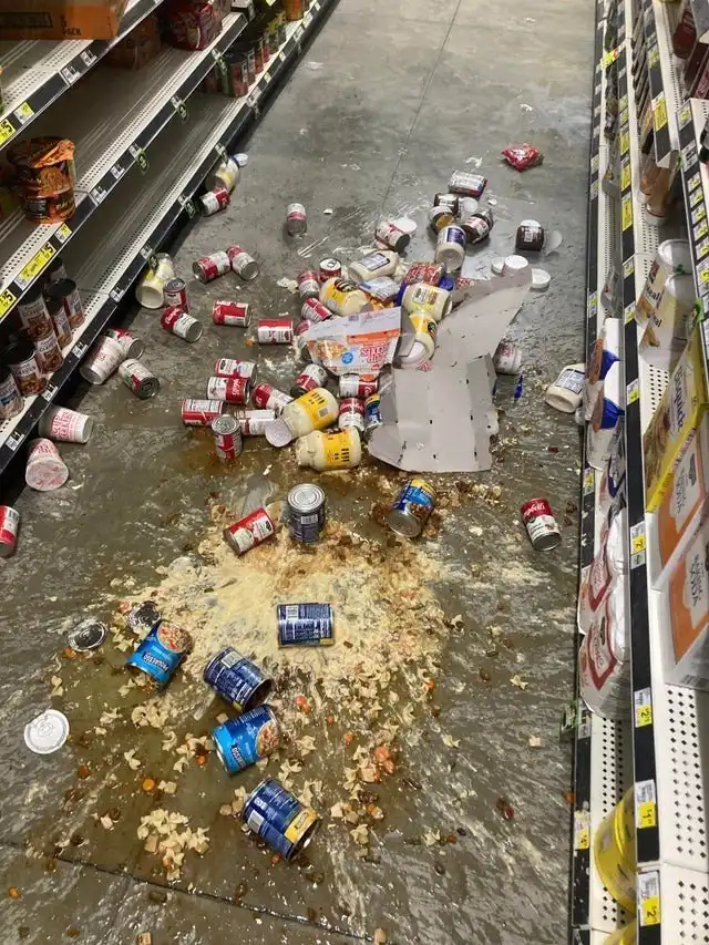 15 горе-неудачников, которые даже с кровати утром не могут встать, не наступив в плохой день