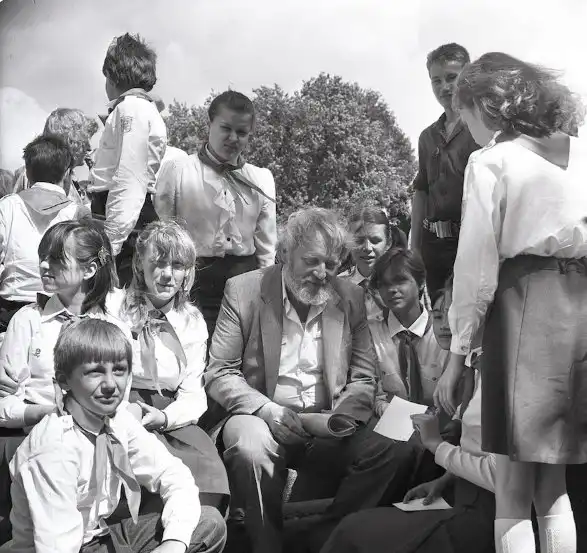 Кир Булычев – сказочник эпохи НТР