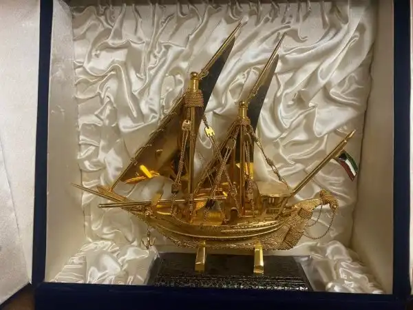 Пользователи похвастались винтажными сокровищами, купленными на барахолках