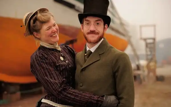 Люди, которые ведут очень странный образ жизни