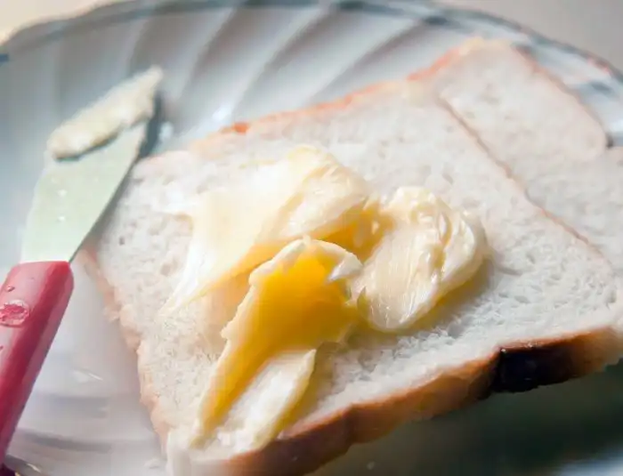 Полезные свойства сливочного масла: почему его нужно включить в свой рацион?