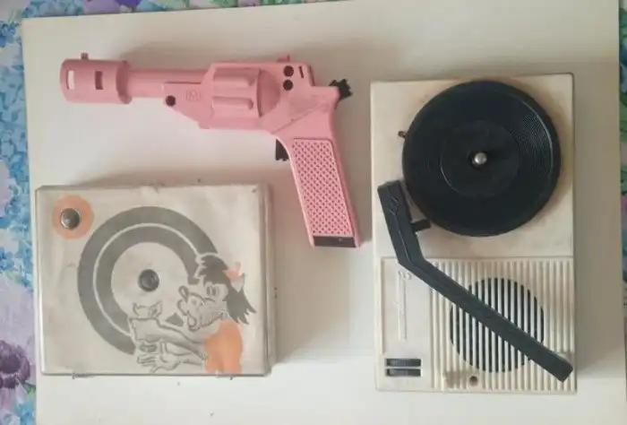 15 вещей родом из СССР, которые когда-то были горячо любимы, но отправились доживать свой век на антресолях