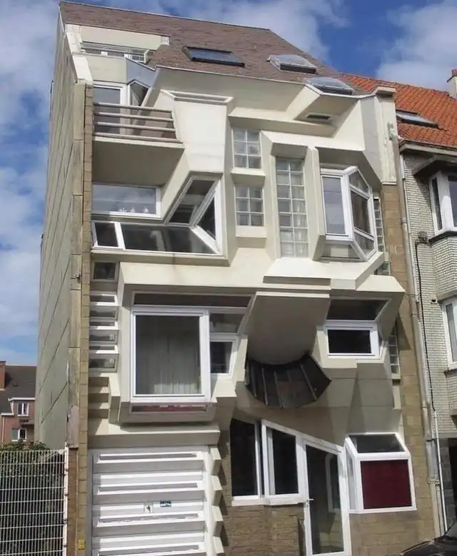 15 безумных дизайнерских решений, от вида которых у заказчиков дергается глаз