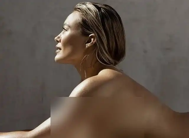 Полностью голая Хилари Дафф снялась для Women’s Health