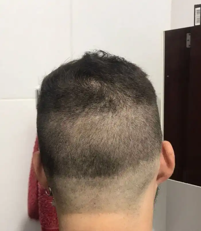 14 людей, поход которых к парикмахеру обернулся настоящим кошмаром