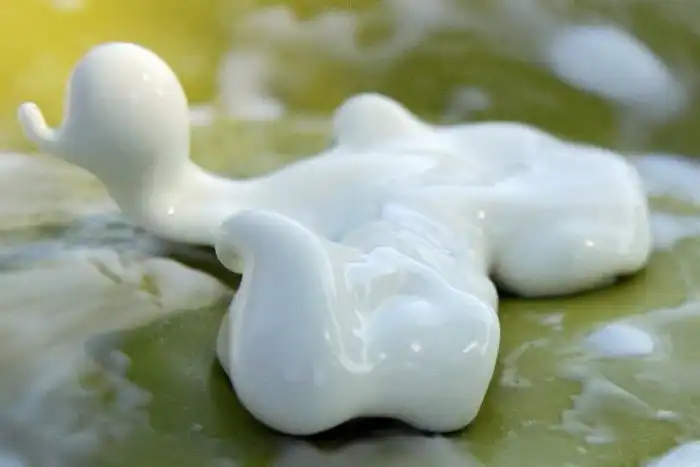 Странности неньютоновских жидкостей. Почему они могут внезапно стать твёрдыми?