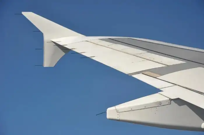 Способна ли молния сбить самолёт?