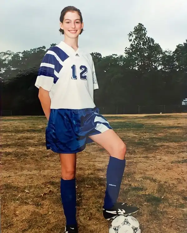 Детские фотографии знаменитостей