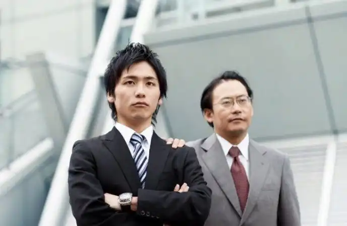 Зачем японцы усыновляют взрослых мужчин