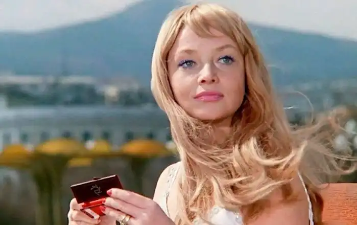 Эталон советской красоты: 9 признаков красавицы из СССР