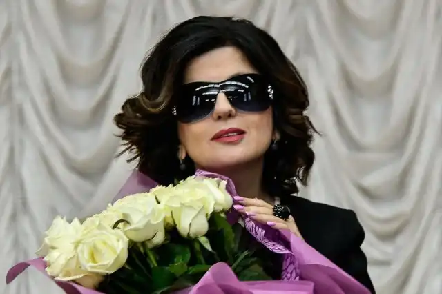 Как выглядит Диана Гурцкая без очков