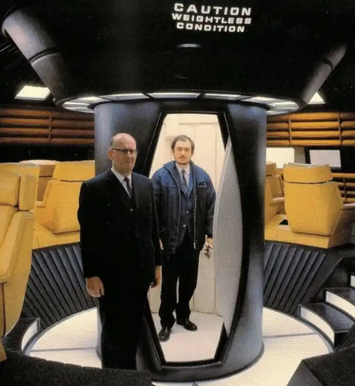 30 любопытных фотографий со съемок культовых фильмов