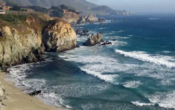 Почему никто не купается на тихоокеанском побережье Южной и Северной Америки?