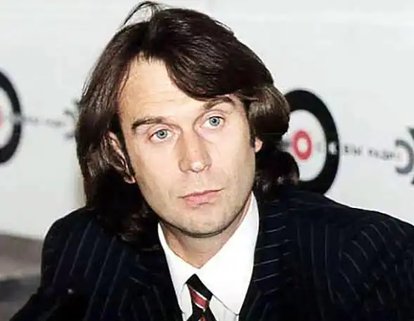 Комсомол позднего СССР - дикие деньги и разврат