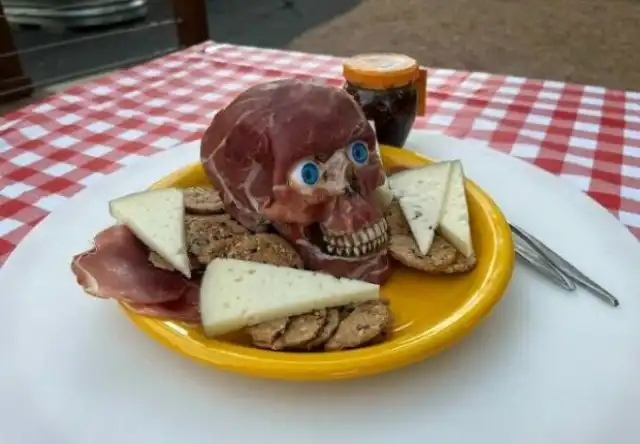 Впечатляющие блюда на Хеллоуин