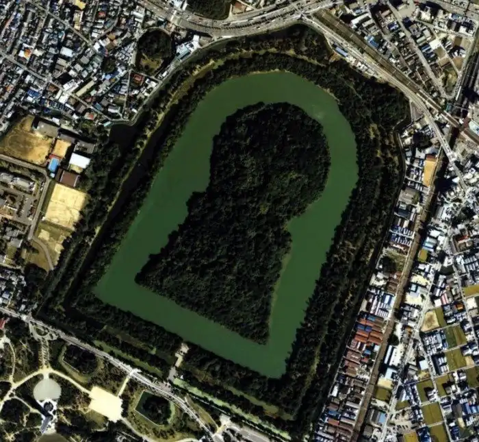 10 загадочных мест на земле, которые не найдешь в путеводителях