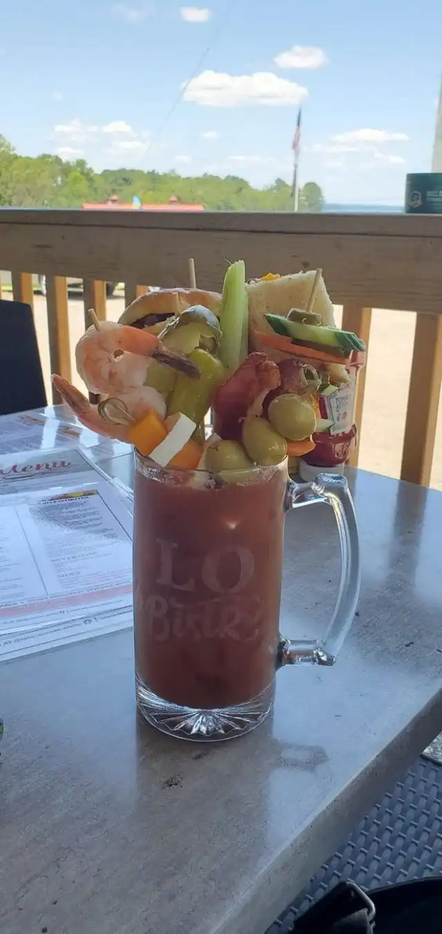 Странная подача блюд в кафе и ресторанах