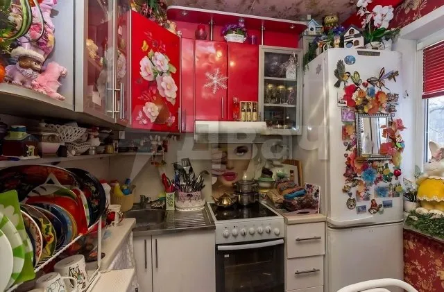 Квартира с очень странным и вычурным интерьером