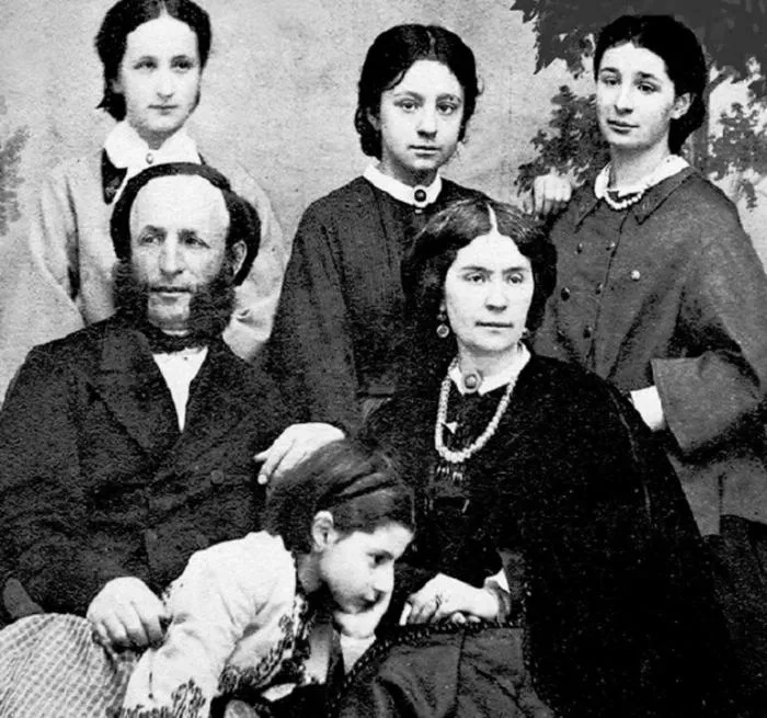 Гениальный художник и никудышный муж: как Иван Айвазовский обращался с женой, что она больная и изнеможенная сбежала к матери