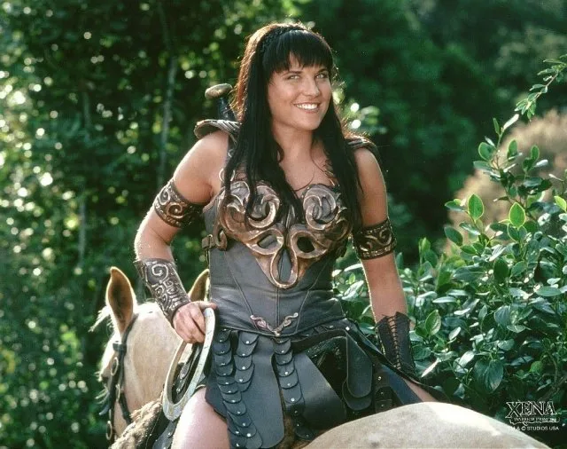 Люси Лоулесс - 55: как сейчас выглядит звезда сериала "Зена - королева воинов"