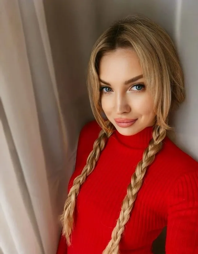 Молодые и красивые