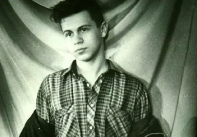 Хулиган по жизни, свободный холостяк с двумя детьми и женой и другие факты об актере Павле Деревянко