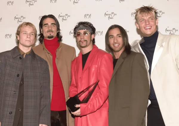 Как изменились участники популярных бойз-бендов 90-х