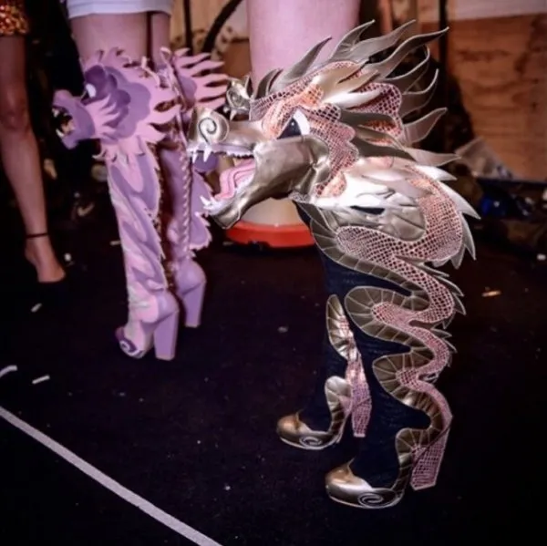 Безумная обувь от австралийского дизайнера для самых безбашенных