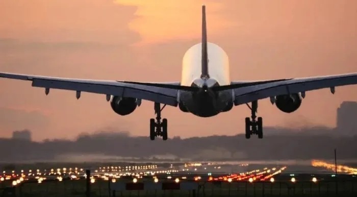 Почему пилотам запрещено мягко сажать самолет