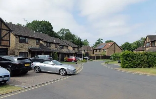 Пара купил дом Гарри Поттера и теперь мучается из-за нашествия фанатов