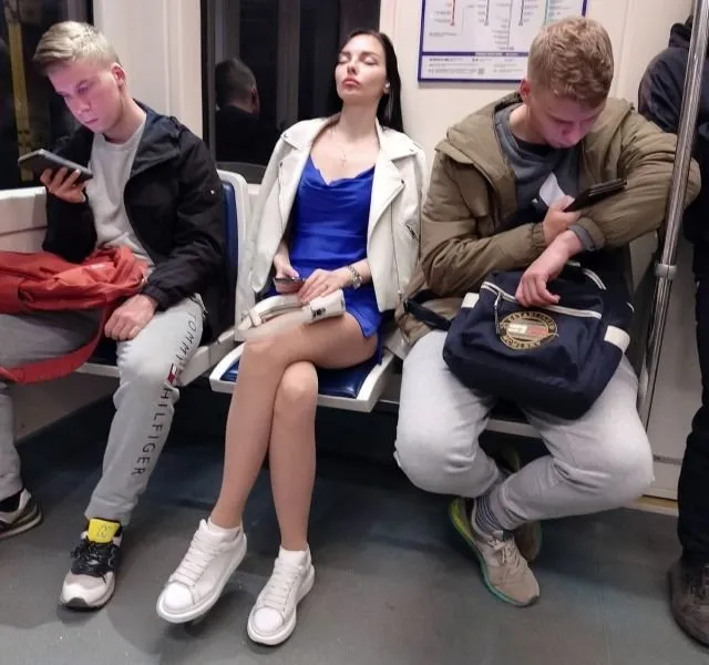 Чудаки модники и метро