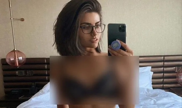 Модель Ирина Дрейт расслабляется летом