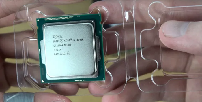 Крушение Intel продолжается