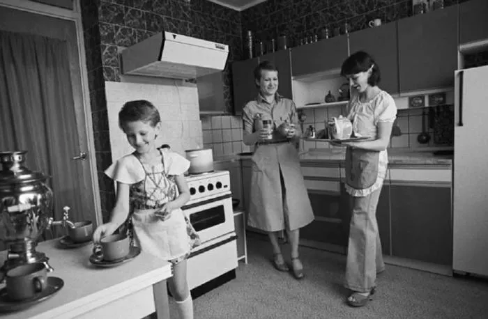 Тесные, но душевные: Какими были кухни времён СССР