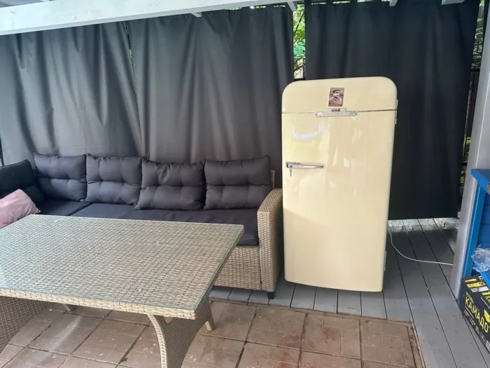 Выглядит шикарно: холодильник родом из СССР