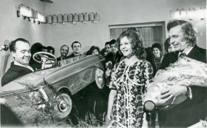 Хроники "загнивающего совка". Детство и юность