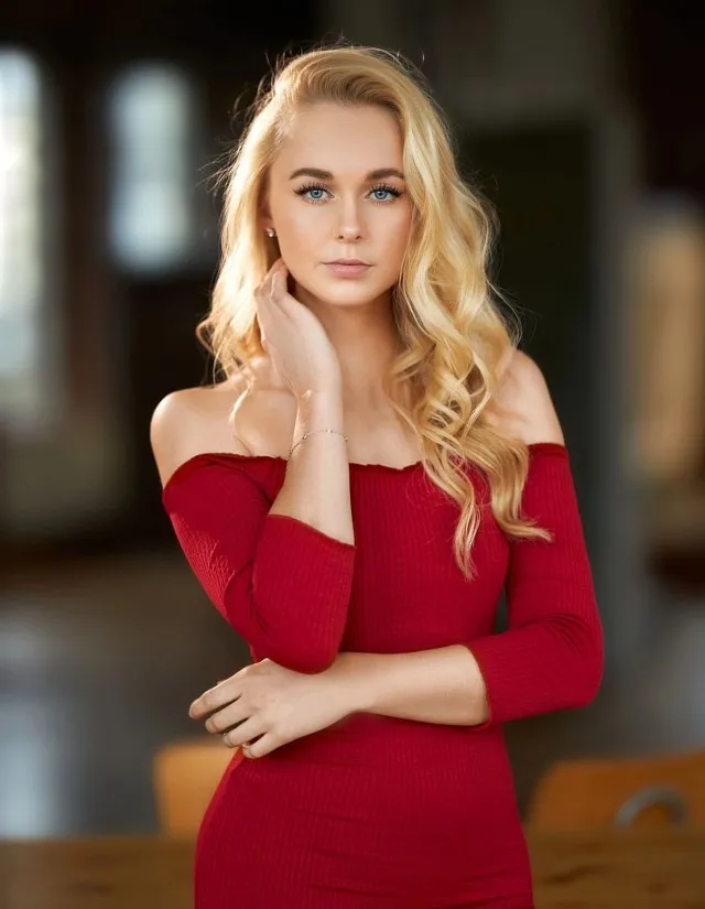 Девушки светлой стороны