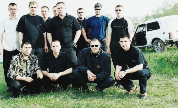 Криминальная Россия 1990-х. Настоящие кадры жизни различных ОПГ