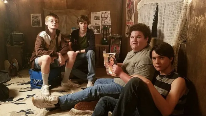 Подборка фильмов и сериалов не для семейного просмотра и августовского времяпрепровождения