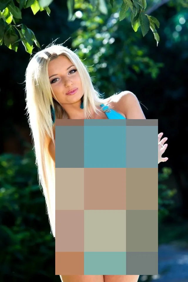 Девушки в бикини