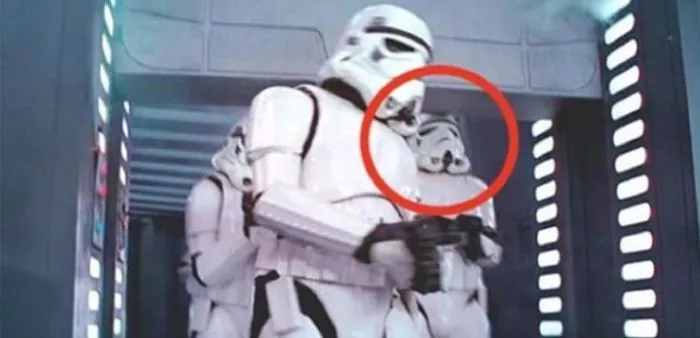 20 ляпов и ошибок в известных фильмах