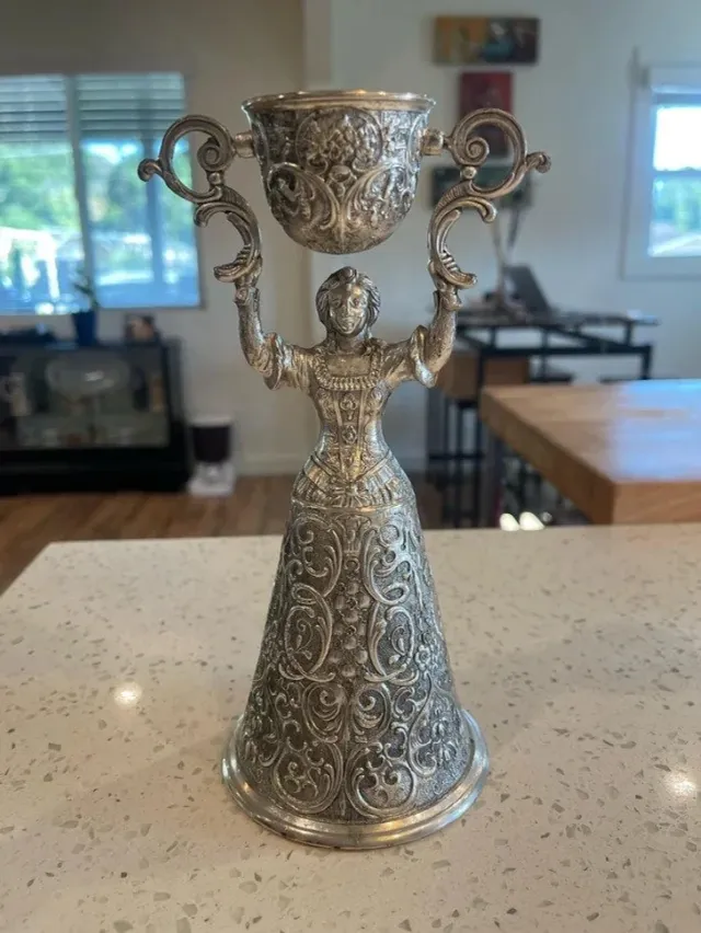 Объясните мне, что это за штука?