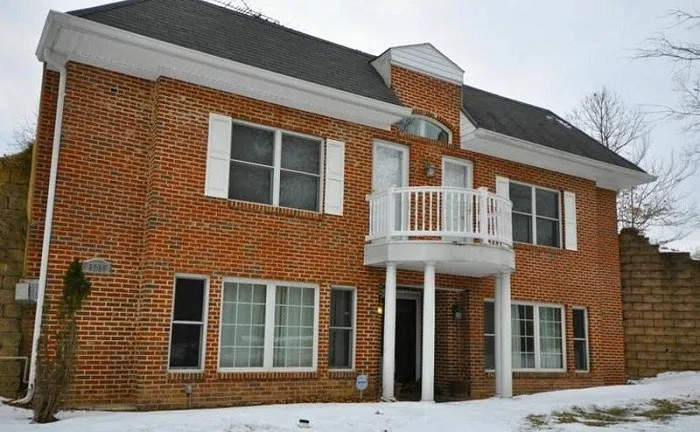 Необычный дом