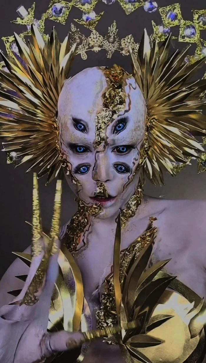 Мастер жутких перевоплощений: девушка из США показывает, как с помощью макияжа перейти на тёмную сторону