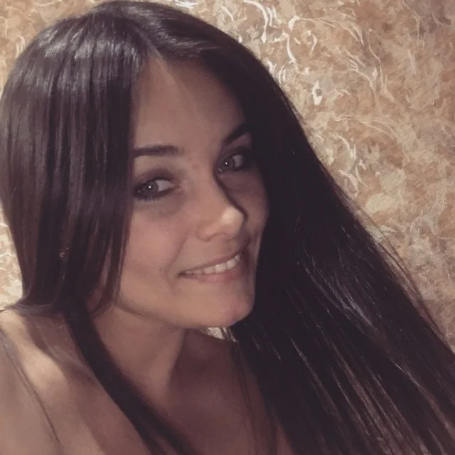 Симпатичные девушки из Сети