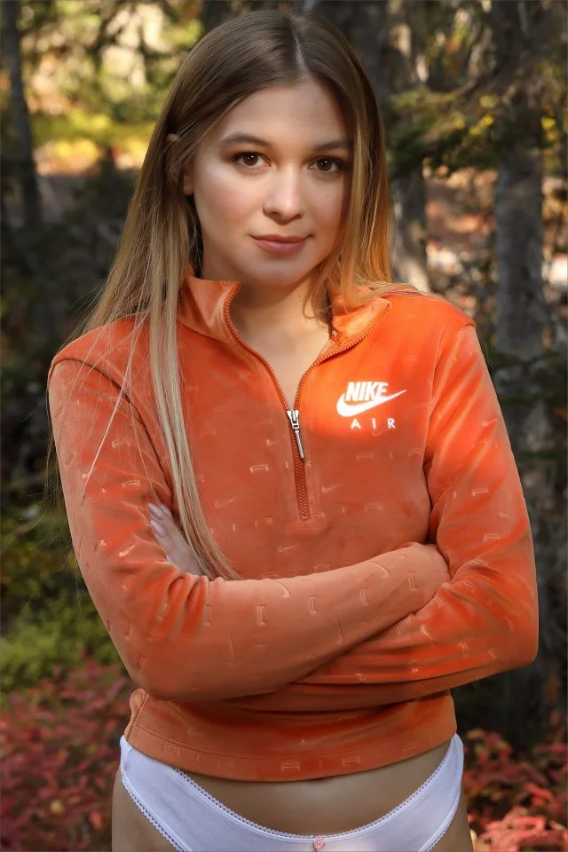 Симпатичные девушки из Сети