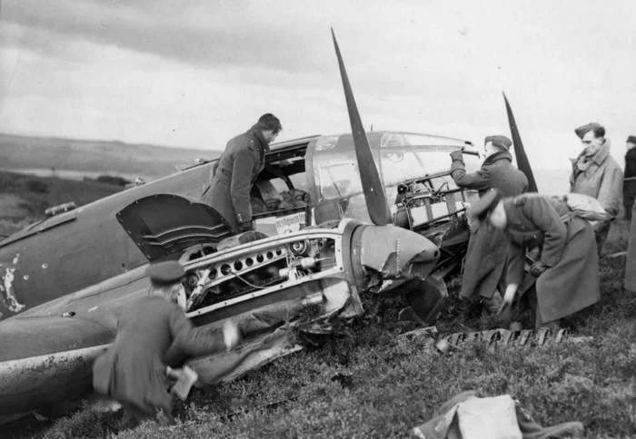 Колосс с глиняной головой