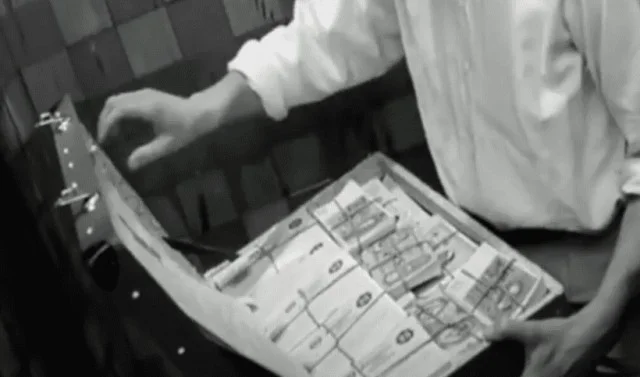 Миллионы в чемодане: загадка, мог ли Корейко уместить свое состояние в компактный багаж?