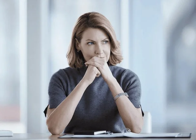 Зрелая женщина в поиске удовольствия: что она ожидает от мужчины помимо бесплатных благ